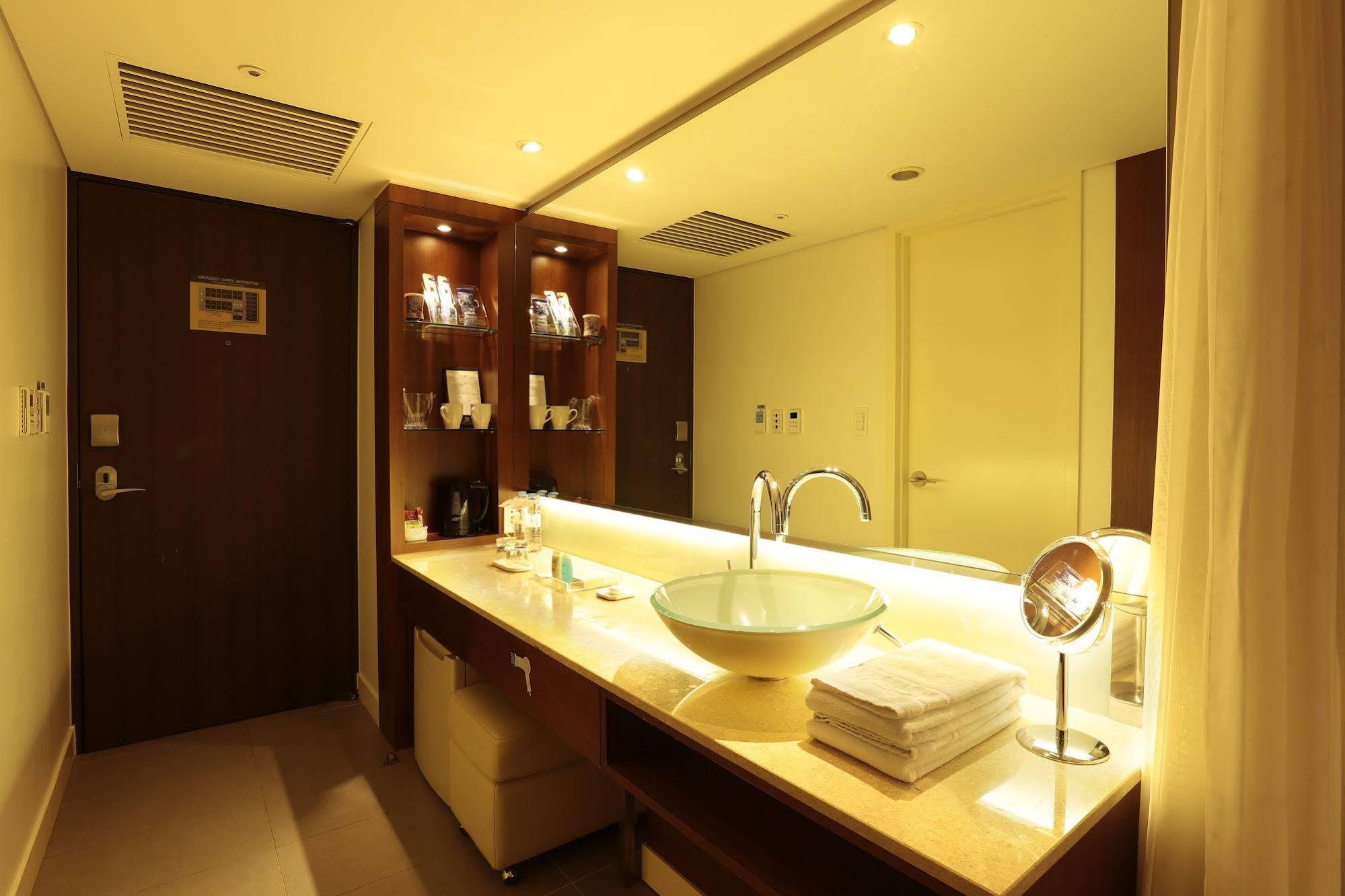โรงแรม โรงแรมกุกโด 4*